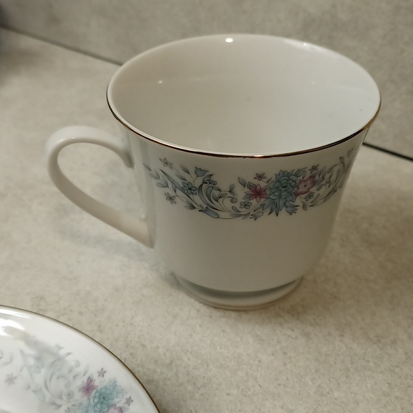 🌸5 for $8🌸Tea cup and saucer - Picture 7 of 9